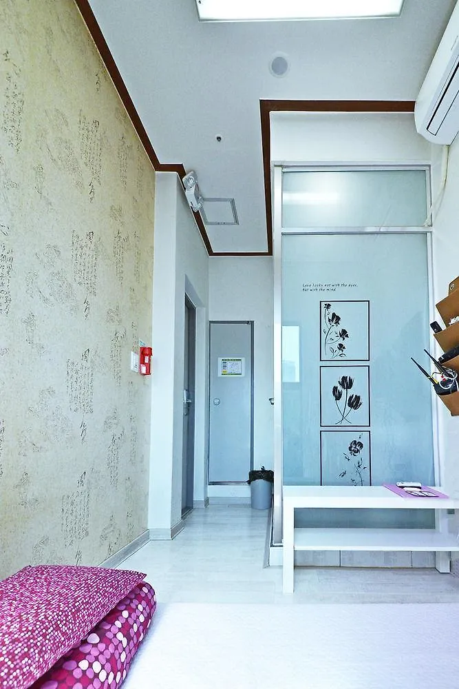 酒店 Room In Korea Guesthouse 首爾