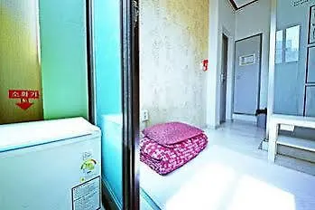 Room In Korea Guesthouse 首爾